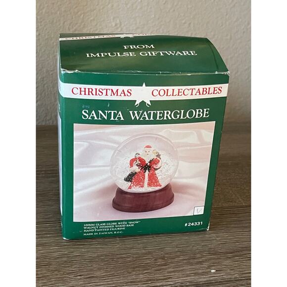 Vintage Impulse Santa Waterglobe - Picture 6 of 6